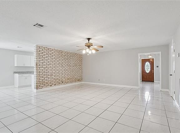 5th image of 4429 Lake Vista Dr