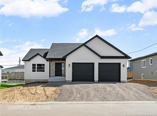 437 Gaspe St, Dieppe, NB E1A 1W3