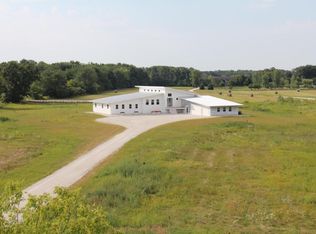 39251 Valley Rd, Summit, WI 53066