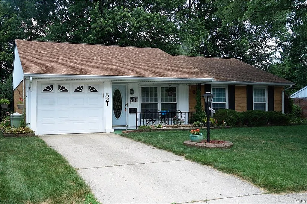 521 Lambert Ln photo 1