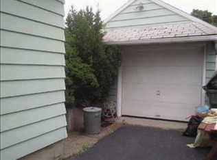 104 Dunsmere Dr, Rochester, NY 14615