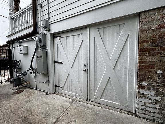 2nd image of 1430 N Derbigny St #B