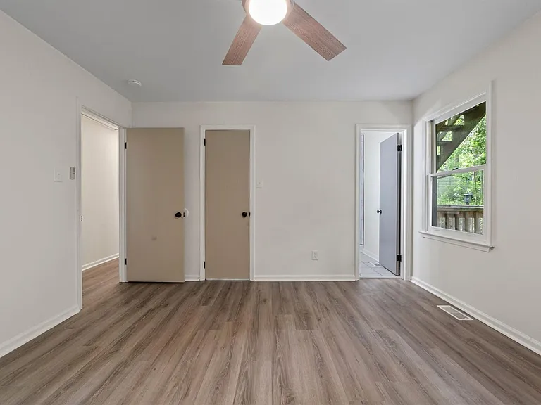 1304 Buckingham Rd — Photo 36