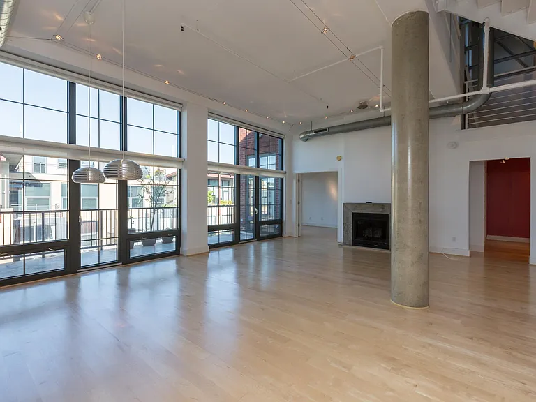 2328 Champlain St NW — Photo 17