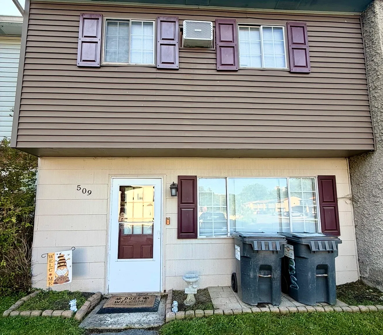 3 bed, 1224 sqft, $2,500 — Photo 1