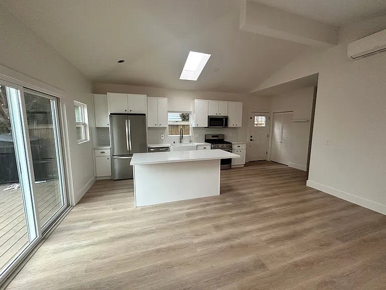 267 B Ave — Photo 2