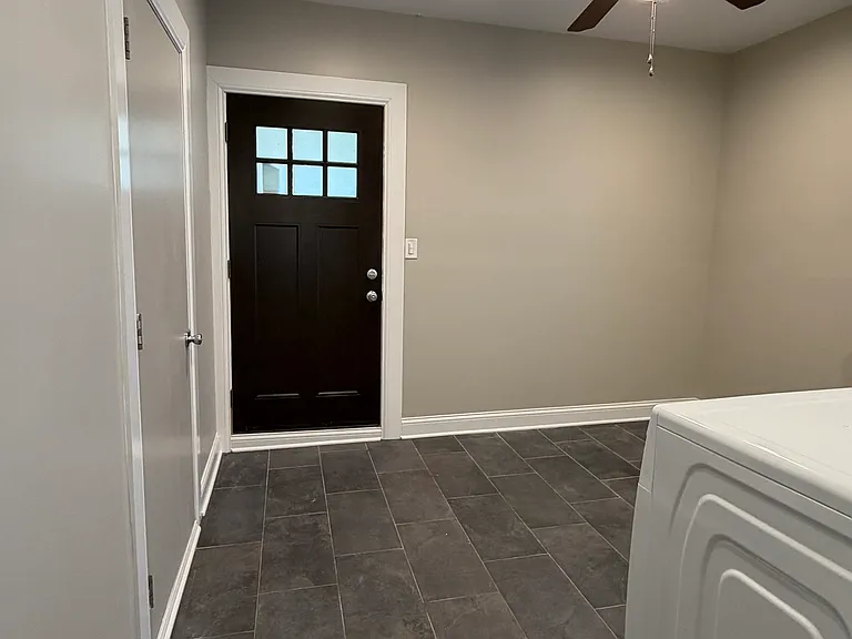 701 N Saint Louis Ave — Photo 5