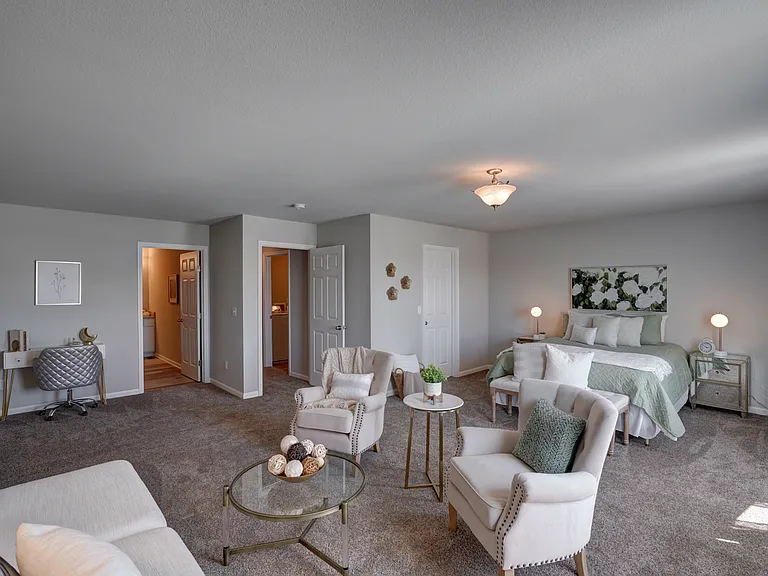 605 McKay Way — Photo 3