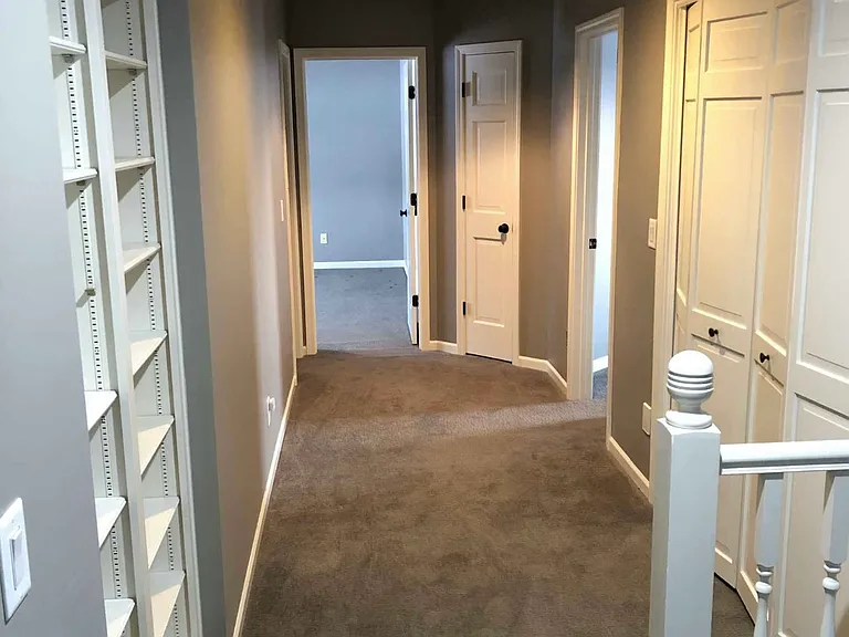 2206 Greenbrier Dr — Photo 23