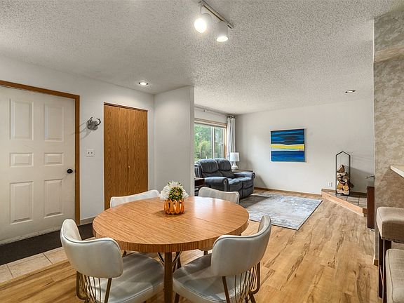 5th image of 36 Cypress Court UNIT 36