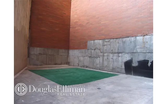 Rented by Douglas Elliman | media 32