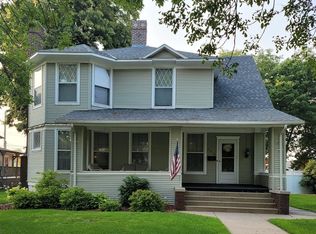 1218 W 1st St, Grand Island, NE 68801