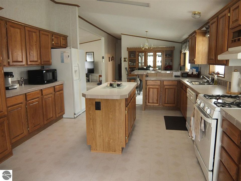 1st image of 570 Woodcreek Blvd