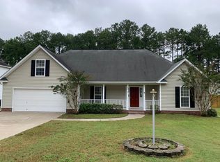 10 Strawberry Field Ln, Elgin, SC 29045