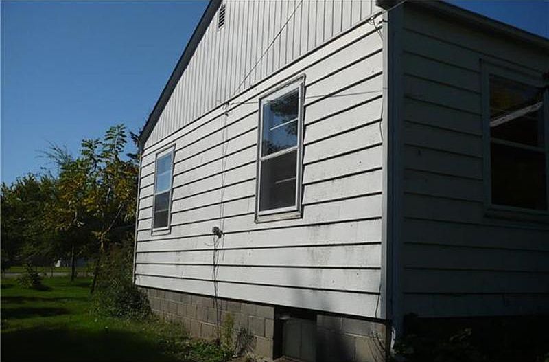 1st image of 1410 E Robinson St