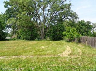 14605 Dacosta St, Detroit, MI 48223