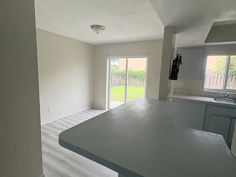 2240 NW 59th Way #1-0 — Photo 2