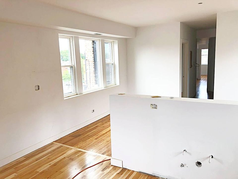 1st image of 4117 W Lawrence Ave #2