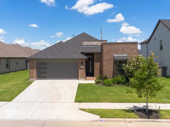 6933 Aster Dr, Venus, TX 76084