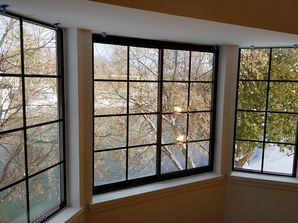 Bay window