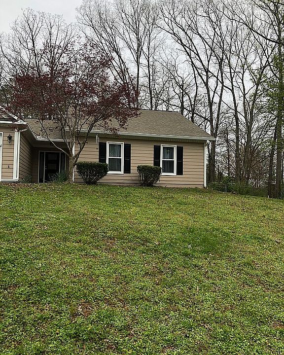 2nd image of 4068 Keheley Glen Dr NE