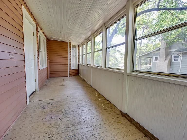 1725 Barker Ave — Photo 22