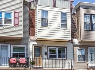 2404 S Lee St, Philadelphia, PA 19148