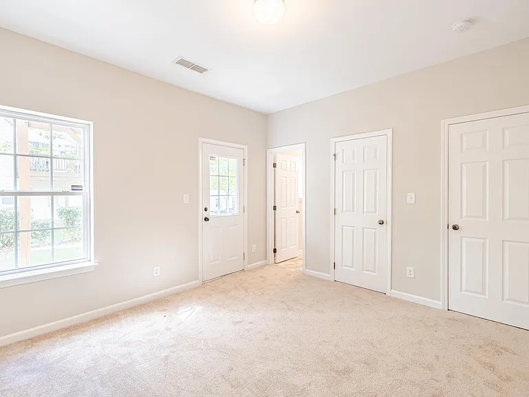 14106 Winford Ln — Photo 38
