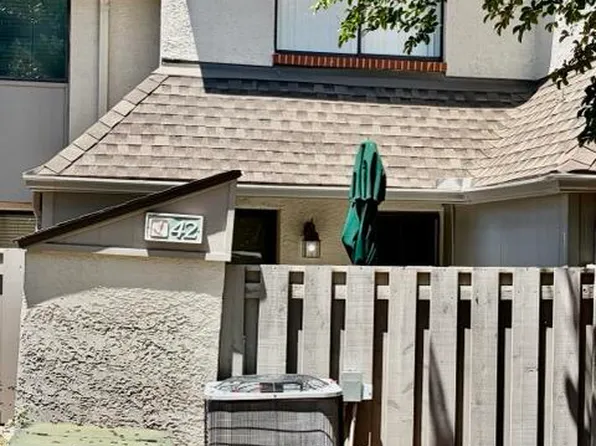 43 Folly Field Rd APT 42, Hilton Head Island, SC 29928