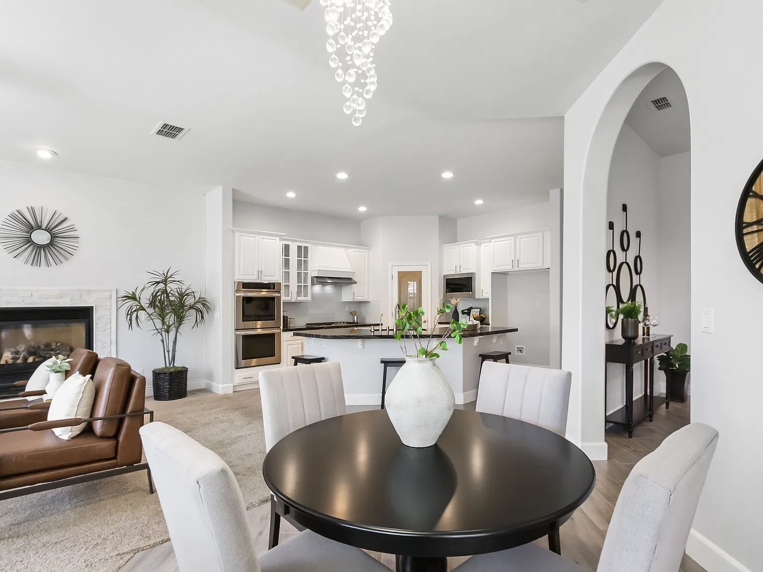 5085 Dodson Ln — Photo 3