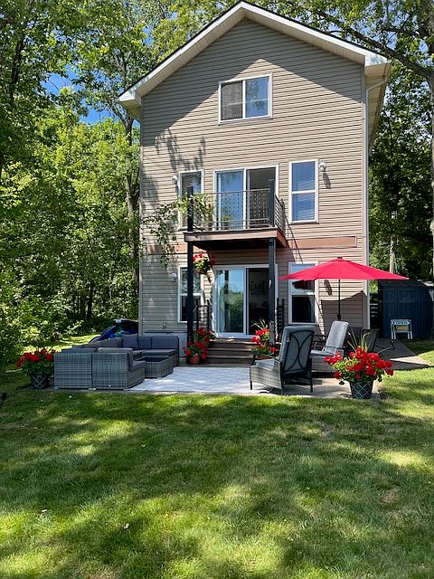 1st image of 6250 Buckshore Dr E
