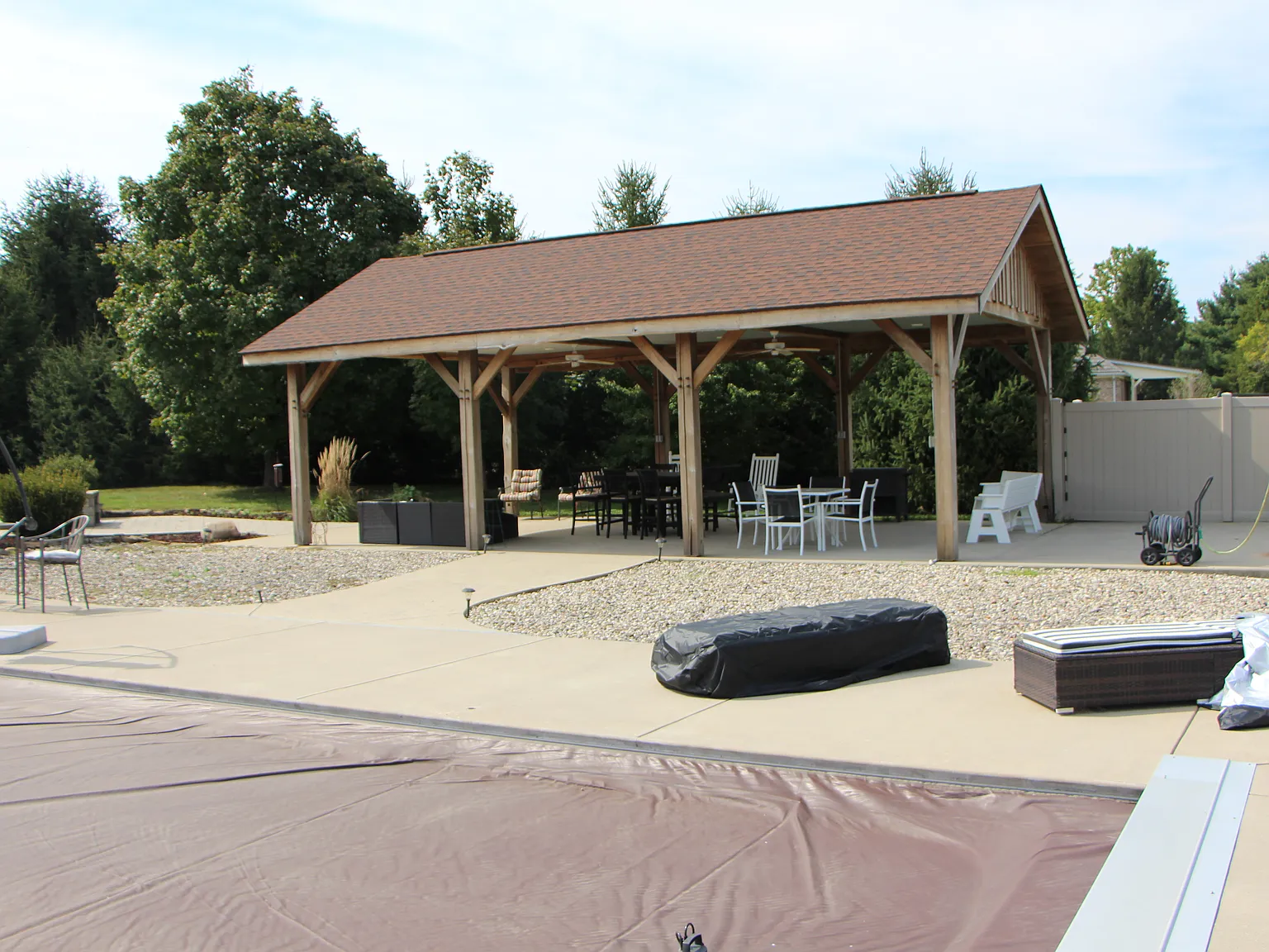 5 bed, 2.5 bath, 2160 sqft, $3,500 — Photo 4