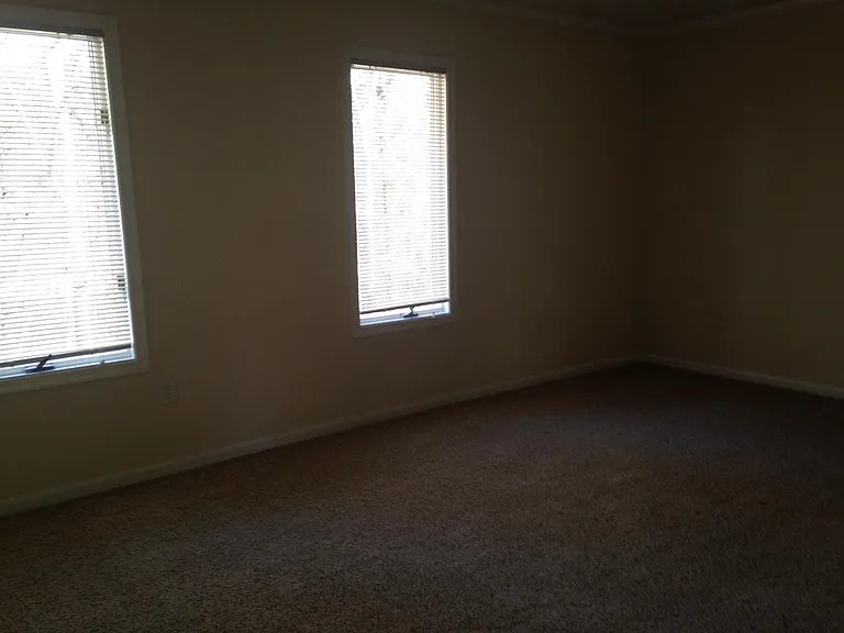 Front En Suite Bedroom