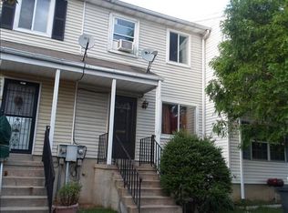 26 Croydon Ter, Reading, PA 19601