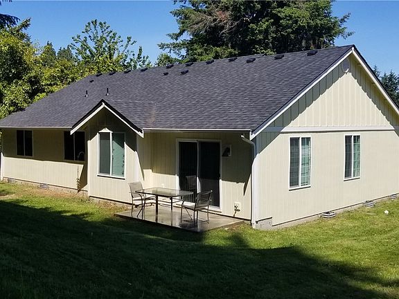 2nd image of 905 Turner Ave