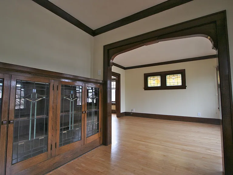 2928 S Lenox St #1 — Photo 3