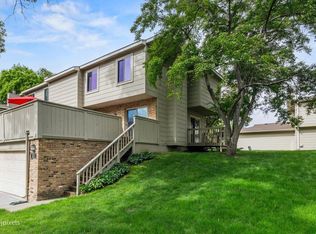 2111 Marquis Rd, Golden Valley, MN 55427