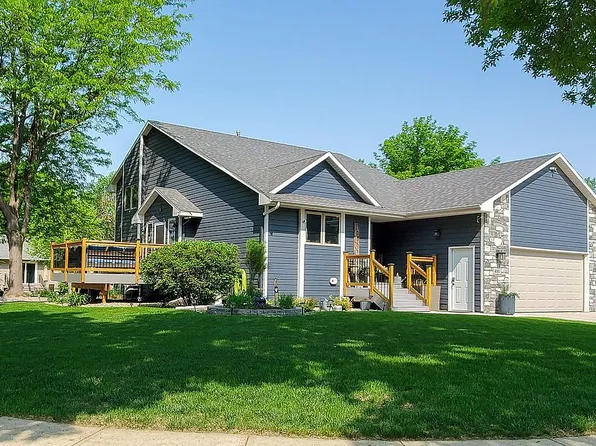 411 N Linwood Ct, Sioux Falls, SD 57103