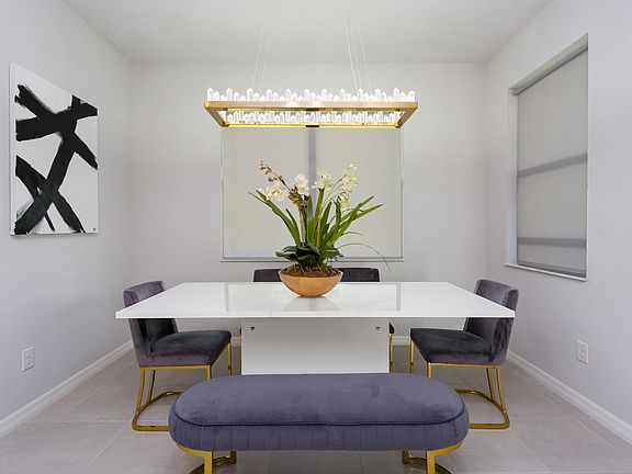 4th image of 3183 Casare Dr