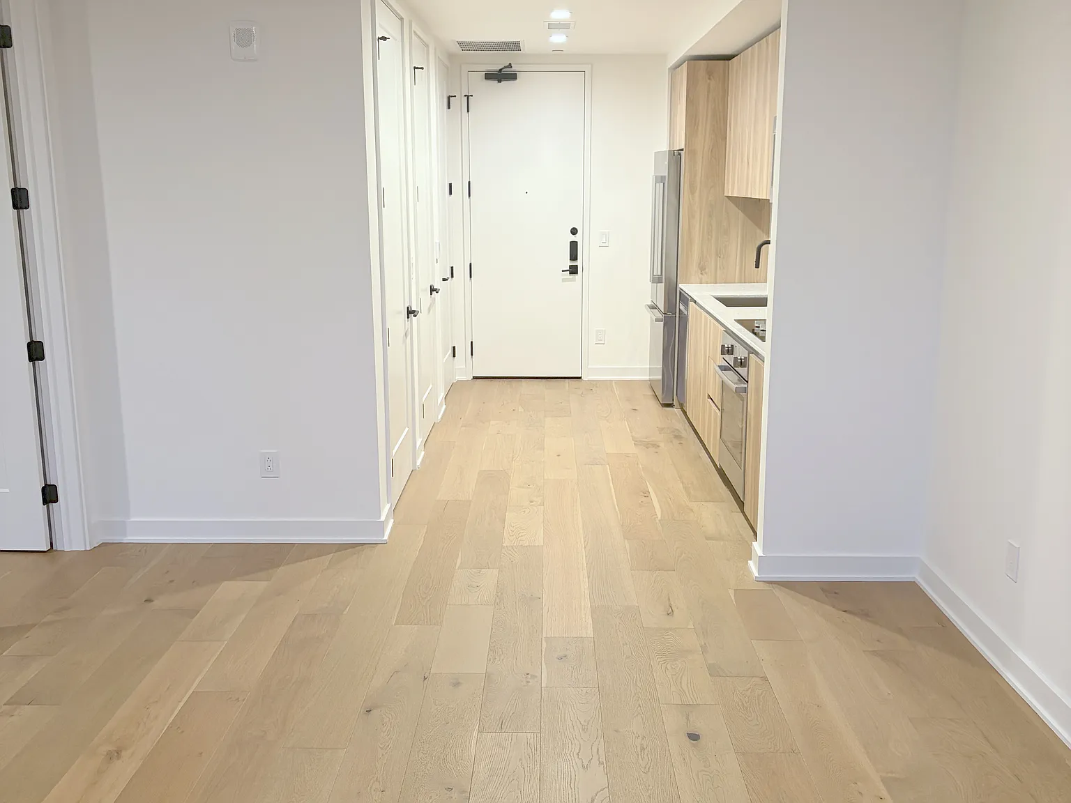 1 bed, 667 sqft, $2,750 — Photo 3
