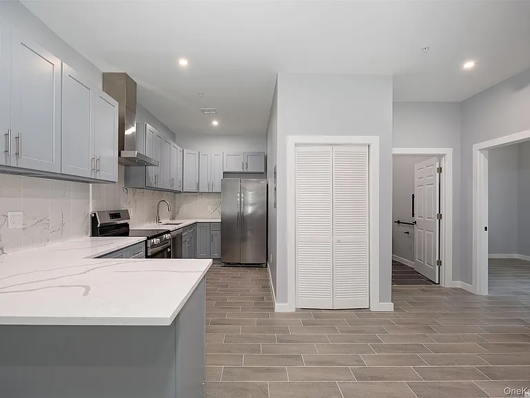 126 Innis Ave #1-2 — Photo 2