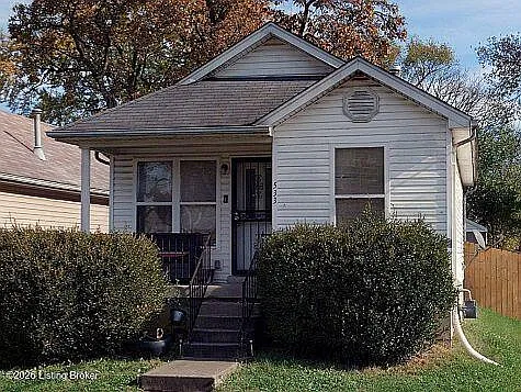 2 bed, 1.0 bath, 795 sqft, $900 — Photo 1