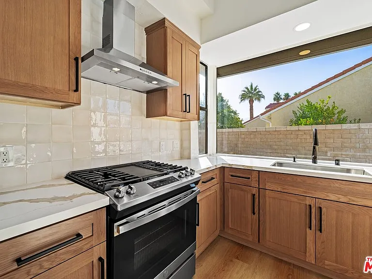 70895 Ironwood Dr — Photo 14
