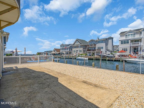 4th image of 254 Ocean Bay Boulevard