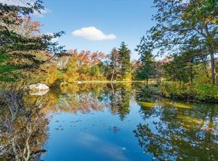 105 Rock Odundee Rd, Dartmouth, MA 02748