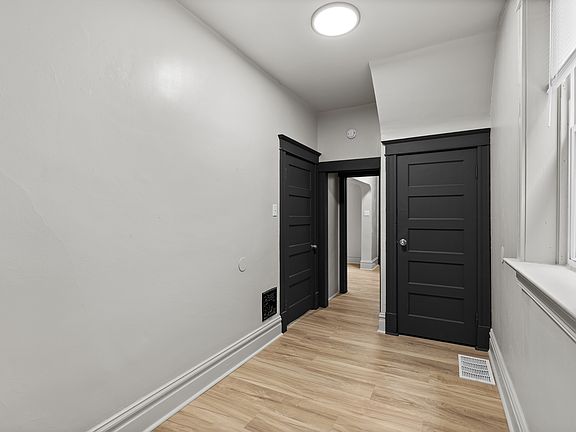 3rd image of 3648 Bamberger Ave Floor 1
