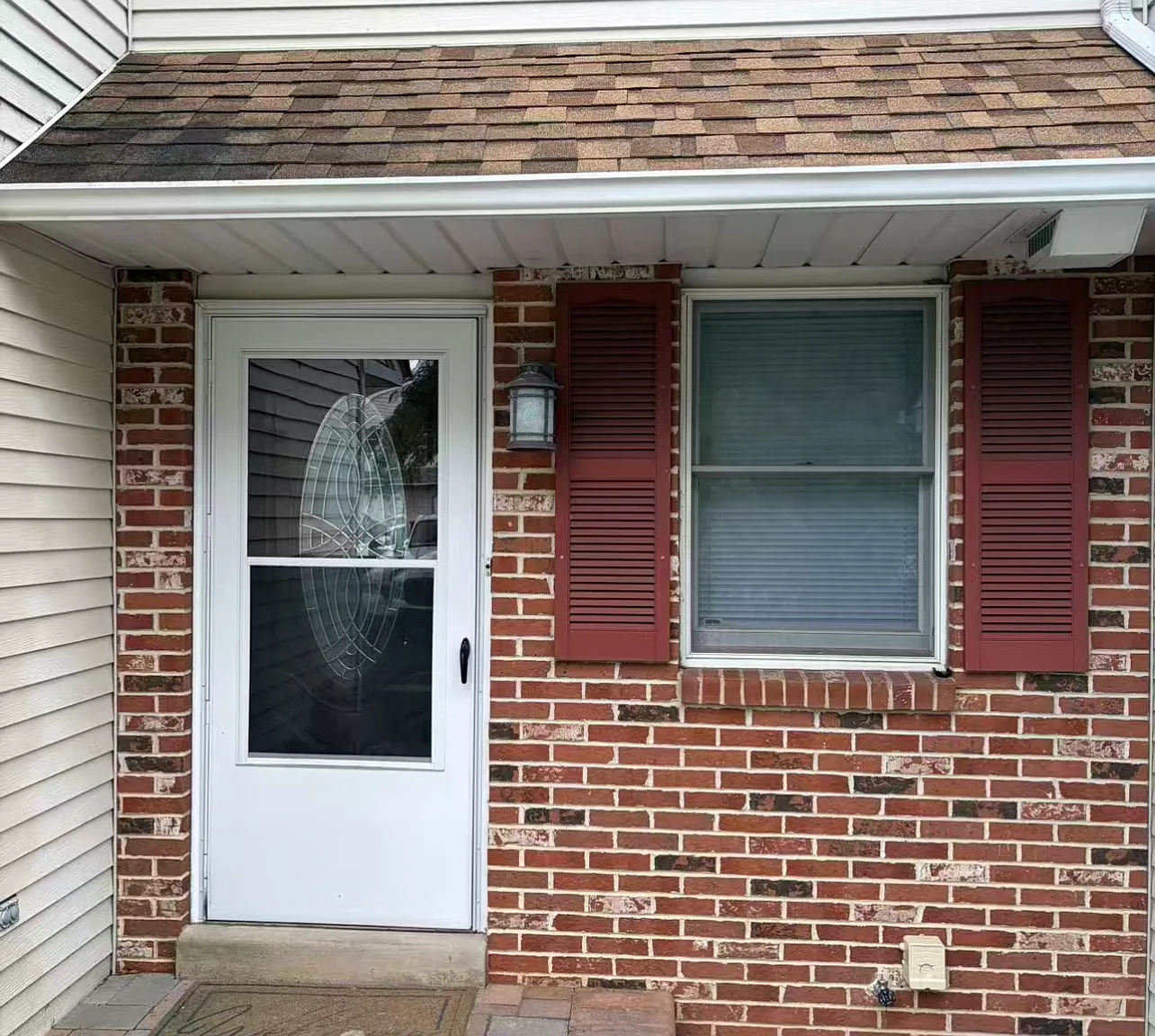 3 bed, 2.5 bath, 1732 sqft, $2,700 — Photo 2