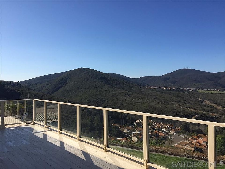 2nd image of 15716 Camino Codorniz