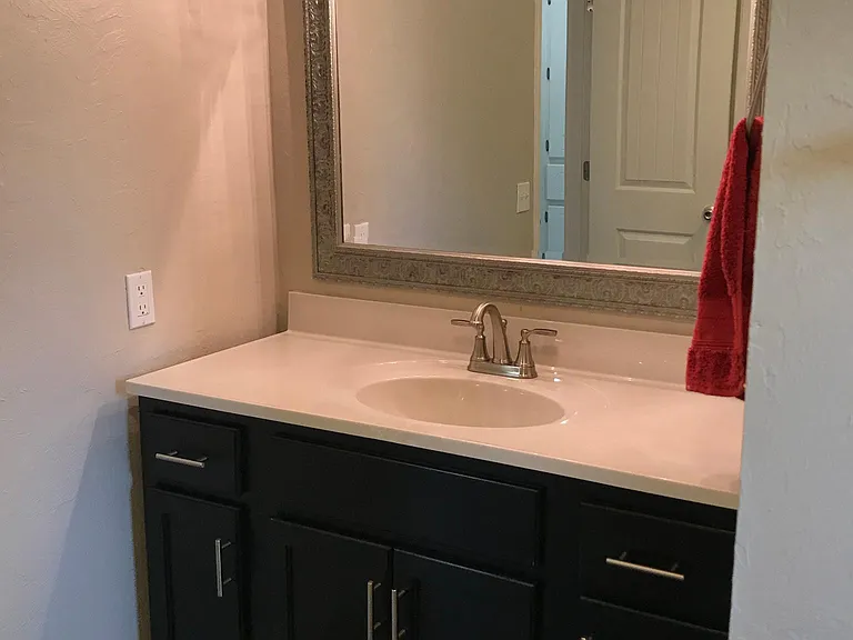 3411 N Market Ave — Photo 5