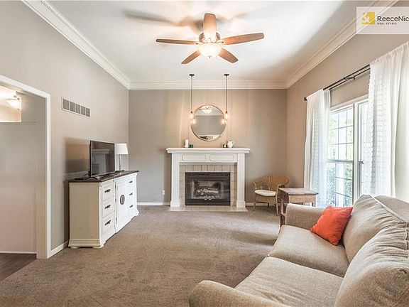 3rd image of 6414 NW Hilldale Dr